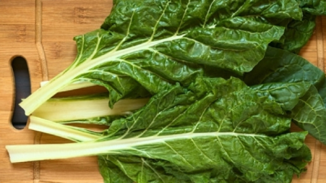 Verdure a foglia verde contro l'Alzheimer - ragionlus.com