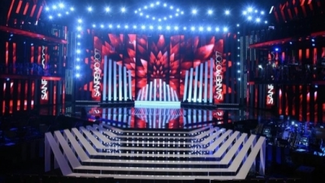 Anticipazioni Sanremo 2017, un attore 'cult' sul palco dell'Ariston | Adnkronos.it