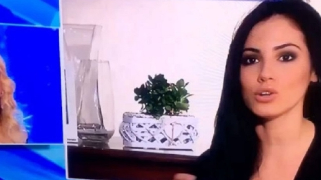 Gossip Giulia De Lellis fischiata dalla D'Urso