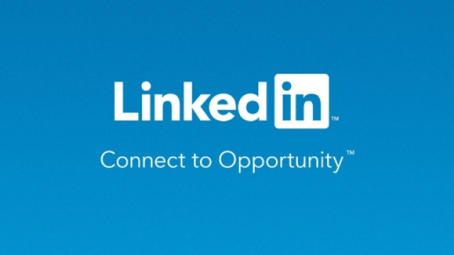 Linkedin cambia la versione desktop - Fareweb news - farewebnews.it