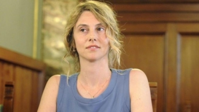 Marianna Madia: il ministro della Funzione pubblica, ha allo studio un piano per l'assunzione definitiva dei precari storici.