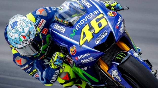 valentino rossi durante i test