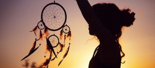 A positividade e as boas vibra&ccedil;&otilde;es existentes em cada signo