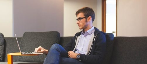 Los aut&oacute;nomos trabajan una media de 9 horas m&aacute;s que los trabajadores por cuenta ajena