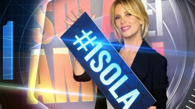 ISOLA DEI FAMOSI 2017 - Stefania Nobile all'attacco - News Italia oggi - diconews.com