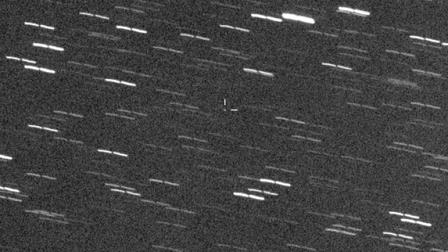 Nell'immagine, il passaggio dell&rsquo;asteroide 2017 BH30 immortalato dal telescopio denominato 'Elena'. Foto: virtualtelescope.eu