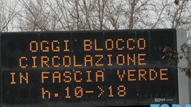 Smog a Milano e Torino: mezzi pubblici gratis - today.it