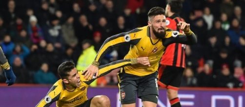 Olivier Giroud celebra el gol del empate en el descuento