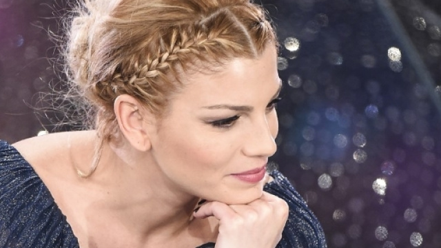 Emma Marrone ripresa da Biagio Antonacci e Marco Borriello