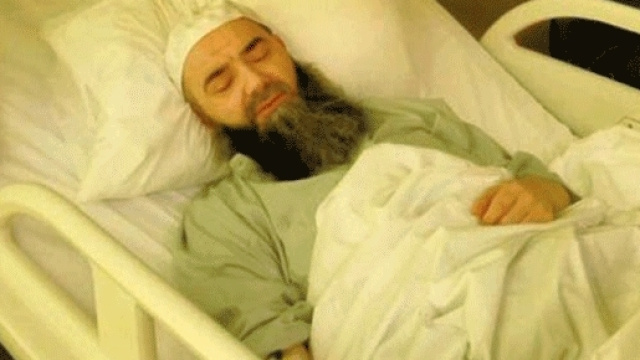 Le t&eacute;l&eacute;-pr&eacute;dicateur turc hospitalis&eacute; &agrave; la suite d'une indigestion de pi&egrave;ces d'&eacute;checs ?