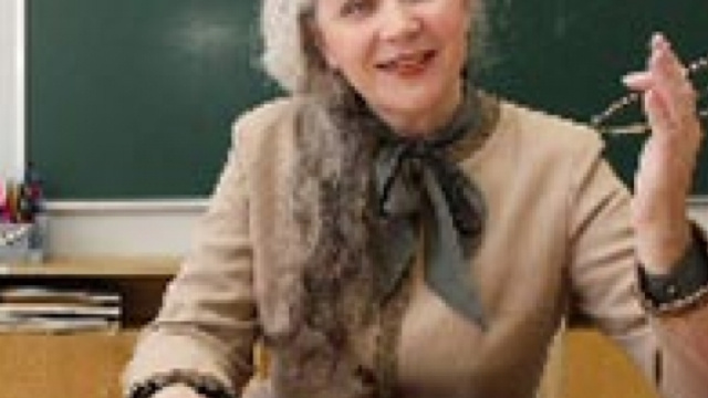 Pensione anticipata e vecchiaia scuola: i requisiti per l'uscita.