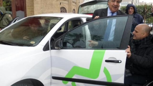 Dal 15 gennaio car sharing per disabili. Boom di abbonati, il ... - meridionews.it
