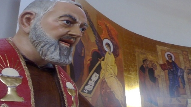 Gossip, Dino Vitola: Sono stato guarito da Padre Pio