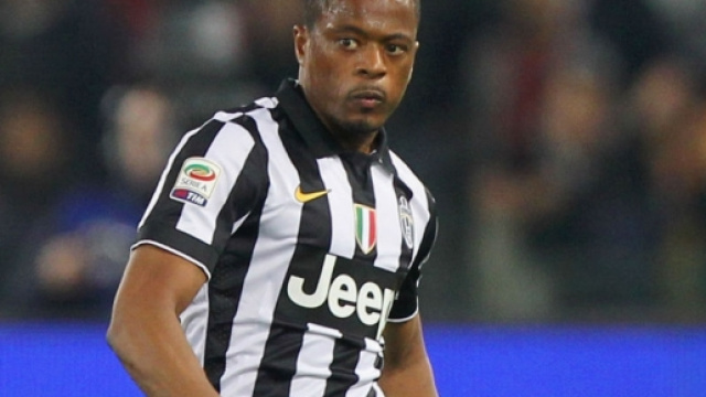 Juventus, gli occhi del West Ham su Patrice Evra - radiogoal24.it