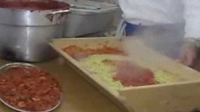 Maccarruna 'nta' Maidda. tradizione siciliana.