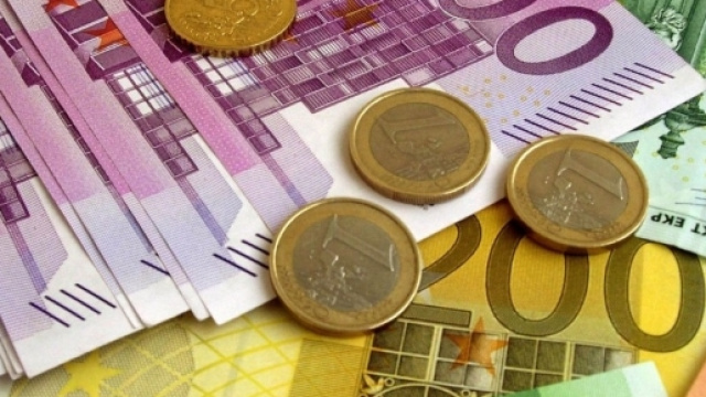 Pagamenti in contanti. Il limite di 3.000 euro e non solo