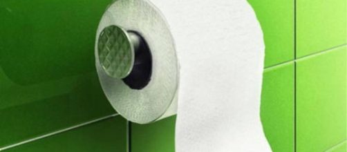 Seja com ducha, seja &agrave; base de papel, limpeza adequada evita irrita&ccedil;&otilde;es na pele e at&eacute; mesmo infec&ccedil;&otilde;es