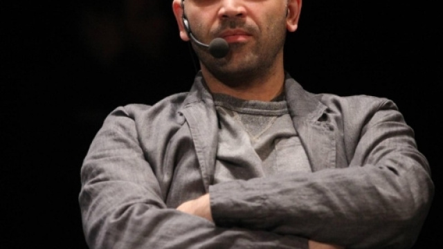 Libri - Gomorra dieci anni dopo: Saviano &egrave; un patrimonio | l'Unit&agrave; TV - unita.tv
