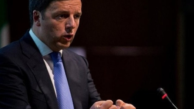 Matteo Renzi: utente Facebook gli augura la morte