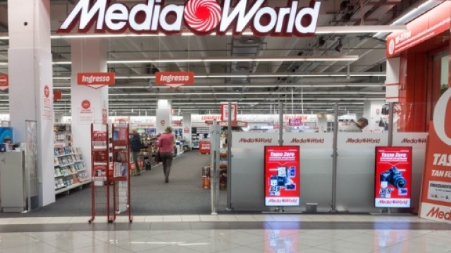 MediaWorld assume in diverse citt&agrave;.
