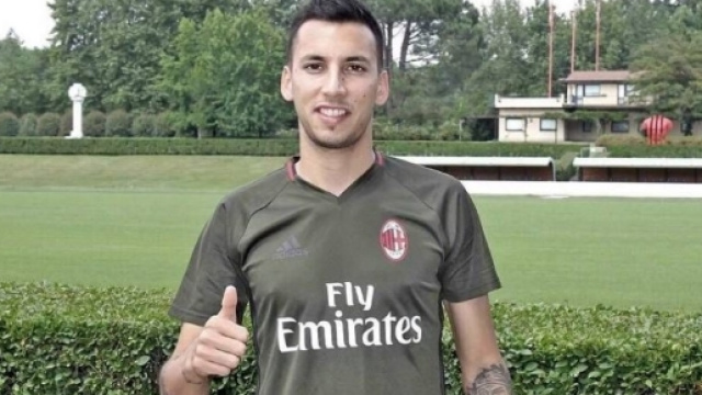 CorSera, verso Milan-Samp: un solo terzino sinistro disponibile - spaziomilan.it