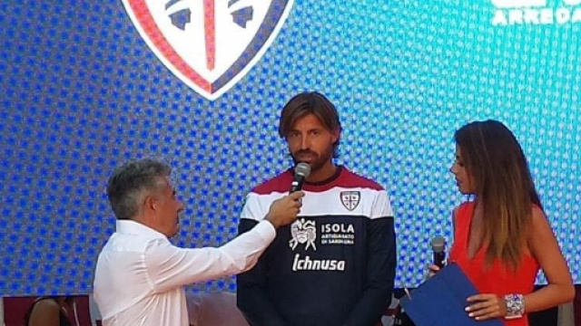 Marco Storari cacciato dal Cagliari
