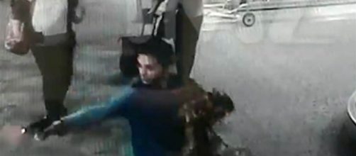 Shocking TMZ video shows start of Fort Lauderdale airport shooting ... - nbcnews.com