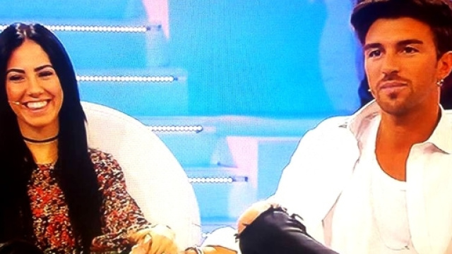 Andrea Damante e Giulia De Lellis a Pomeriggio 5