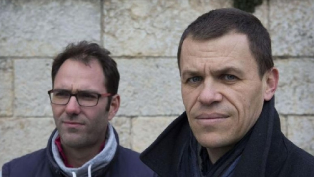 Fran&ccedil;ois Devaux (&agrave; g), Bertrand Virieux: victimes du p&egrave;re Preynat ... - leparisien.fr
