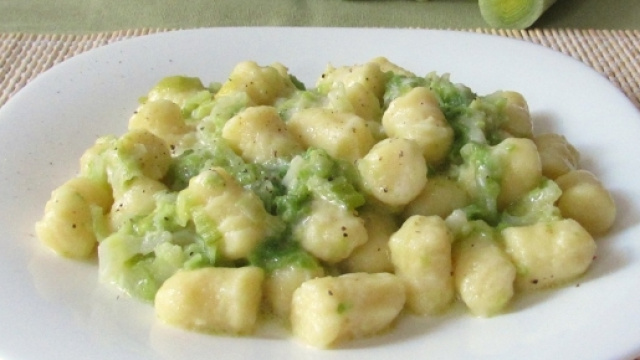 Gnocchi cremosi- veloce semplice e gustoso un piatto arricchito dalla crema