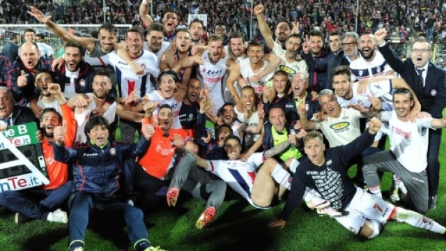 La squadra del Crotone, compagine di Serie A.