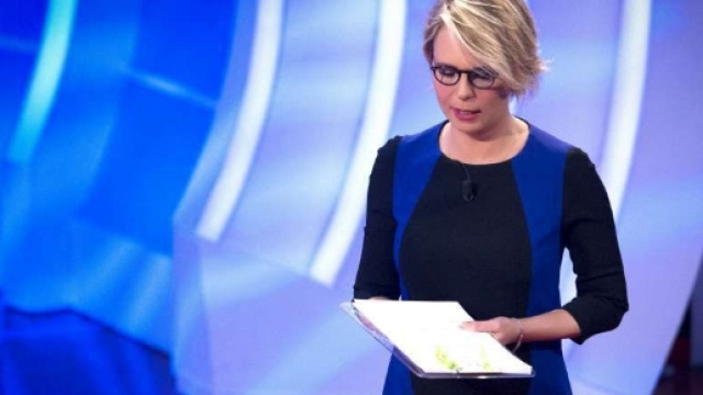 Torna "C'&egrave; posta per te" con Maria De Filippi: i super ospiti ... - today.it