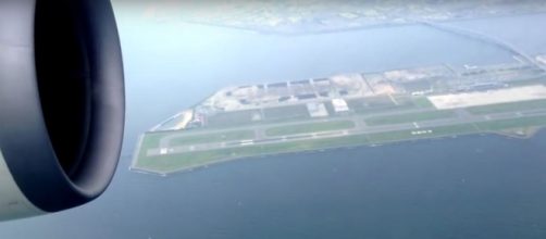 4 most dangerous airports in the world. [Image credit:skyofmoon90/YouTube]