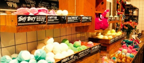 Lush [Image via AL.Eyad | Flickr]