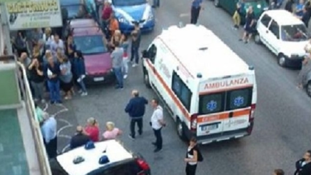 Miriam e il suicidio dal terzo piano di un condominio ad Arzano - foto Voce di Napoli