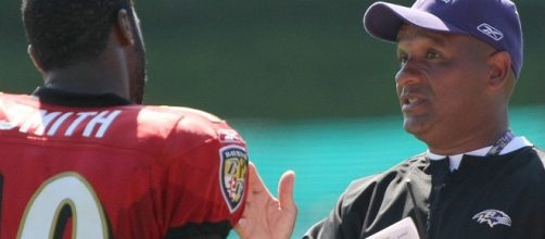 Cleveland Browns coach Hue Jackson needs to decide on who will be his starting quarterback soon/ photo by Keith Allison/ Flickr