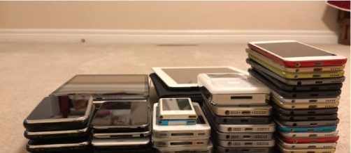 Is it Apple's intention to slow down older devices? [Image Credit: AppleDeviceTips&Reviews/YouTube]