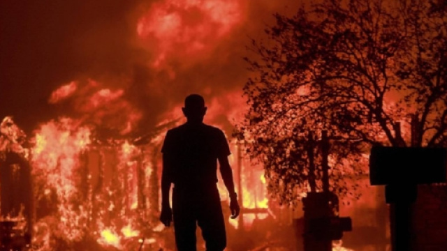 California in fiamme almeno 10 morti