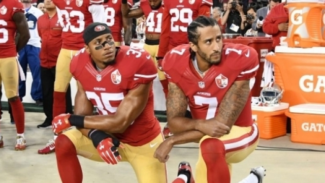 Kaepernick, le quarterback &agrave; l'origine du mouvement "take a knee"