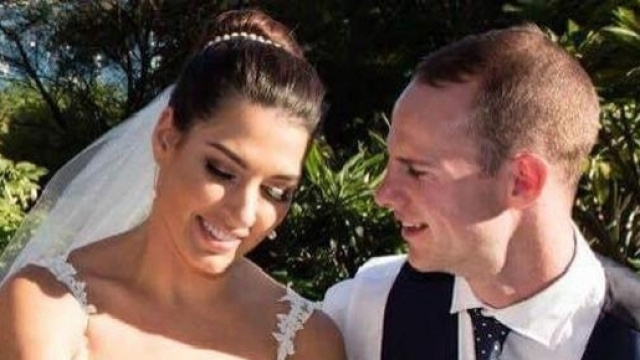 Muore a soli 24 anni Kelly Clarke, infermiera australiana.