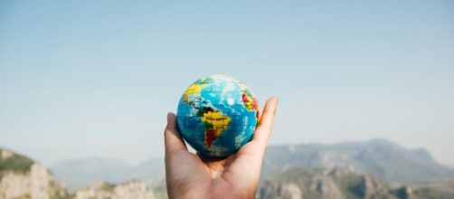 Travelling (Image Credit: Porapak Apichodilok/Pexels)