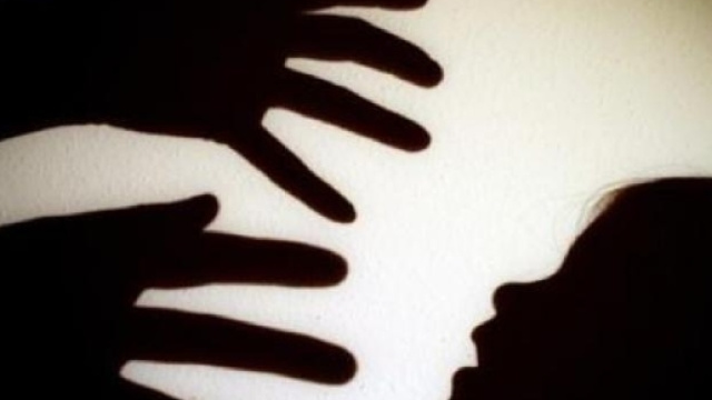 17enne incriminato prech&egrave; fa sesso con fratellino di 6 anni-3