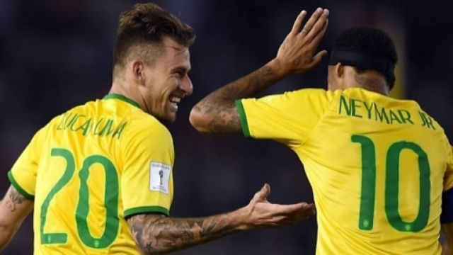 Milan, derby per un fantasista