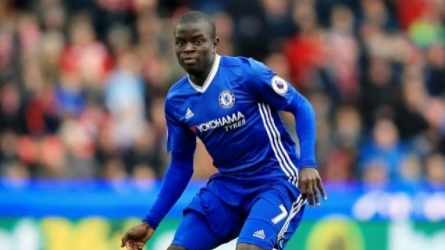 Kant&eacute; &eacute;lu joueur de l'ann&eacute;e par la presse anglaise - madeinfoot.com