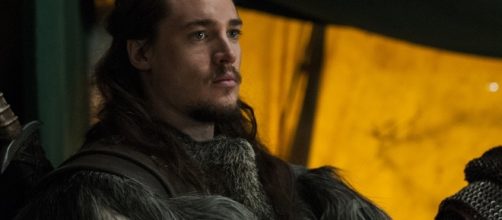 Alexander Dreymon is Uhtred of Babbenburg in 'The Last Kingdom' [Image via Netflix Media Center]