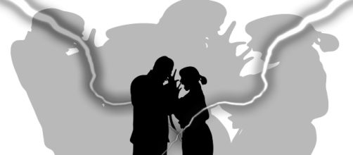 Most common fights among couples and how to deal with them [Image via Geralt/Pixabay]