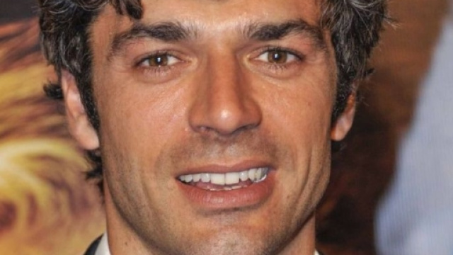Luca Argentero sar&agrave; uno dei protagonisti di 'Sirene'.