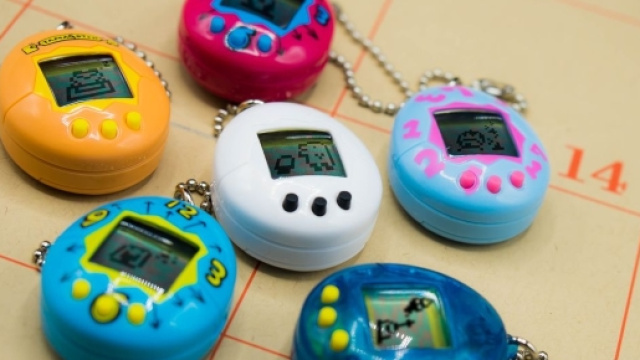 Ritorna il Tamagotchi: gioco in voga negli anni '90.
