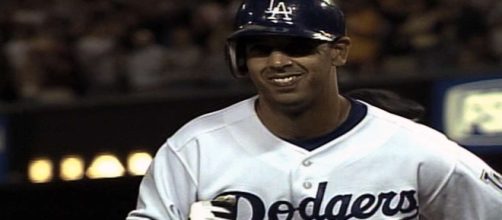 Red Sox expected to interview Alex Cora for manager on Sunday (via MLB/YouTube)