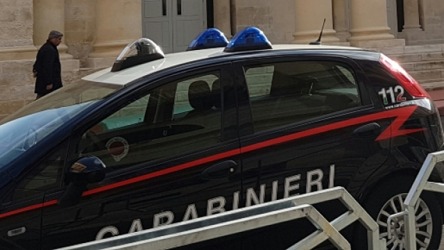A Putignano sono intervenuti i carabinieri